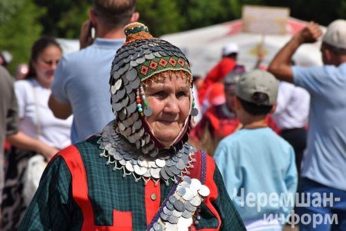 Чирмешән районындагы «Уяв» төсләре: озакка истә калачак бәйрәмнең фототарихы (ФОТОРЕПОРТАЖ)