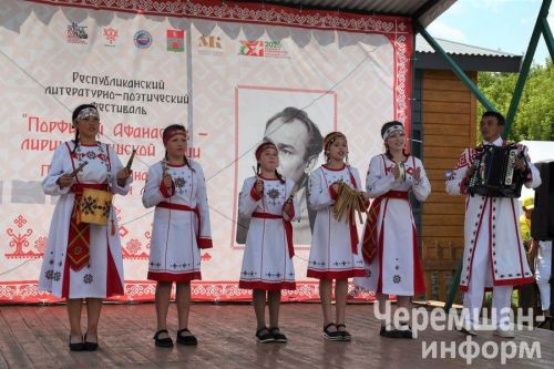 Чирмешән районындагы «Уяв» төсләре: озакка истә калачак бәйрәмнең фототарихы (ФОТОРЕПОРТАЖ)