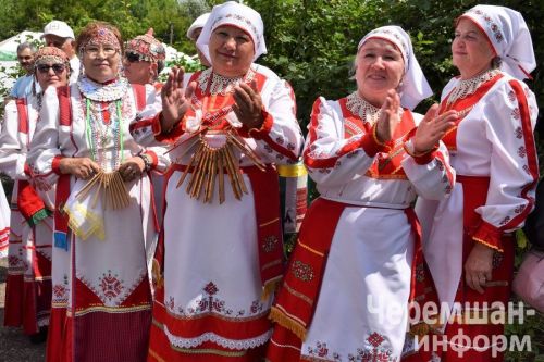 Чирмешән районындагы «Уяв» төсләре: озакка истә калачак бәйрәмнең фототарихы (ФОТОРЕПОРТАЖ)