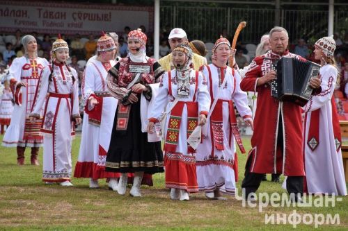 Чирмешән районындагы «Уяв» төсләре: озакка истә калачак бәйрәмнең фототарихы (ФОТОРЕПОРТАЖ)