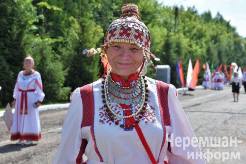 Чирмешән районындагы «Уяв» төсләре: озакка истә калачак бәйрәмнең фототарихы (ФОТОРЕПОРТАЖ)