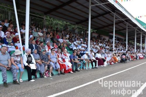 Чирмешән районындагы «Уяв» төсләре: озакка истә калачак бәйрәмнең фототарихы (ФОТОРЕПОРТАЖ)