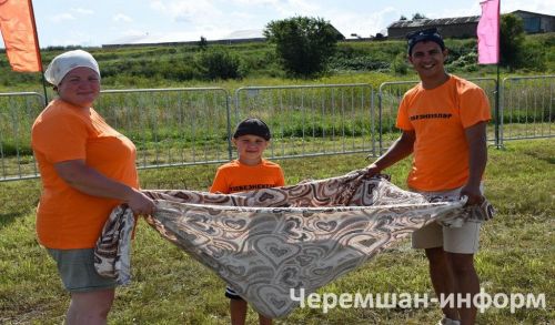 В Беркет-Ключе на фестивале «Семрух» собралось более 100 человек (ФОТОРЕПОРТАЖ)