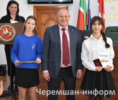 Чирмешән районында "Алдынгылар Хәрәкәте" активистларына паспортлар тапшырдылар (ФОТОРЕПОРТАЖ)