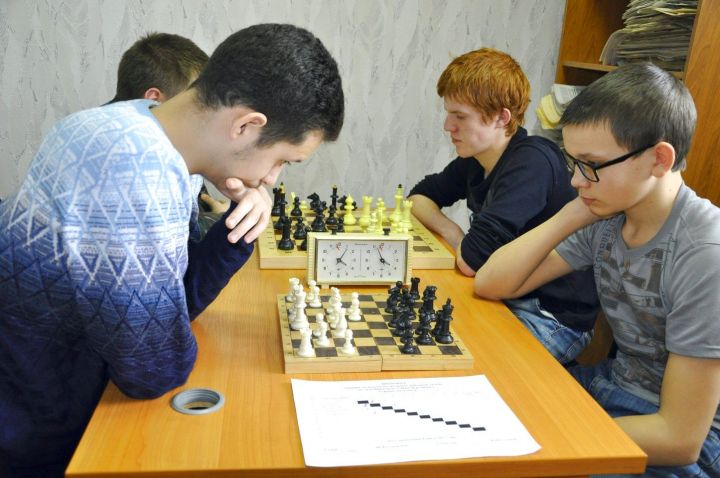 “Безнең Чирмешән“ газетасы редакциясе шахмат турнирына чакыра