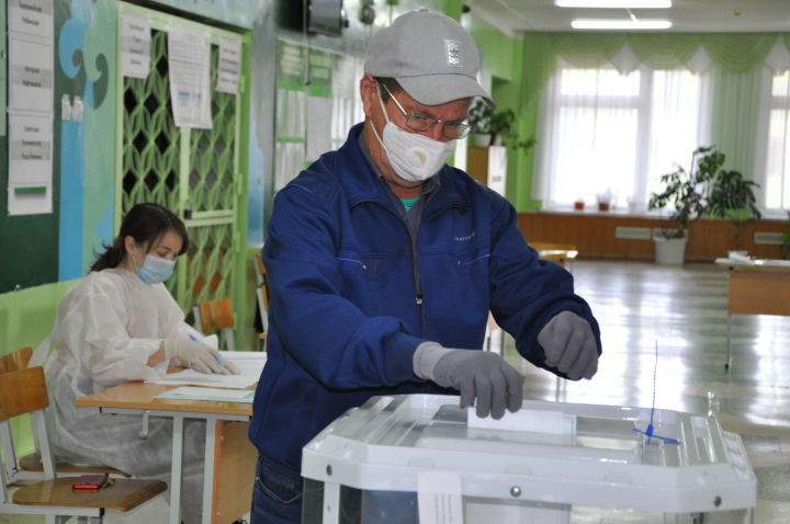 В Черемшанском районе в голосовании по поправкам к Конституции РФ приняли участие 12 тысяч 314 человек