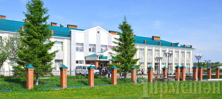 Черемшанским выпускникам осталось сдать ЕГЭ еще по четырем предметам