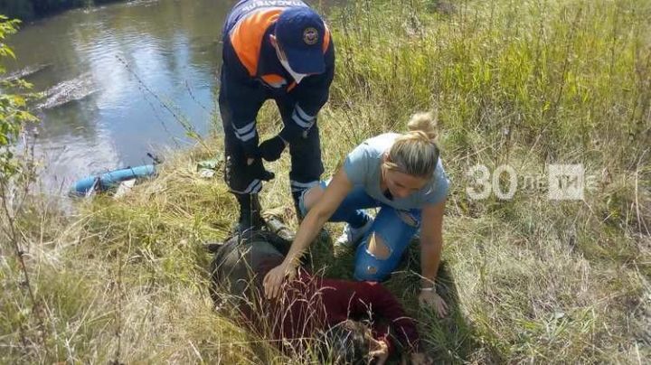 Пожилая жительница РТ едва не погибла, упав в реку с сильным течением