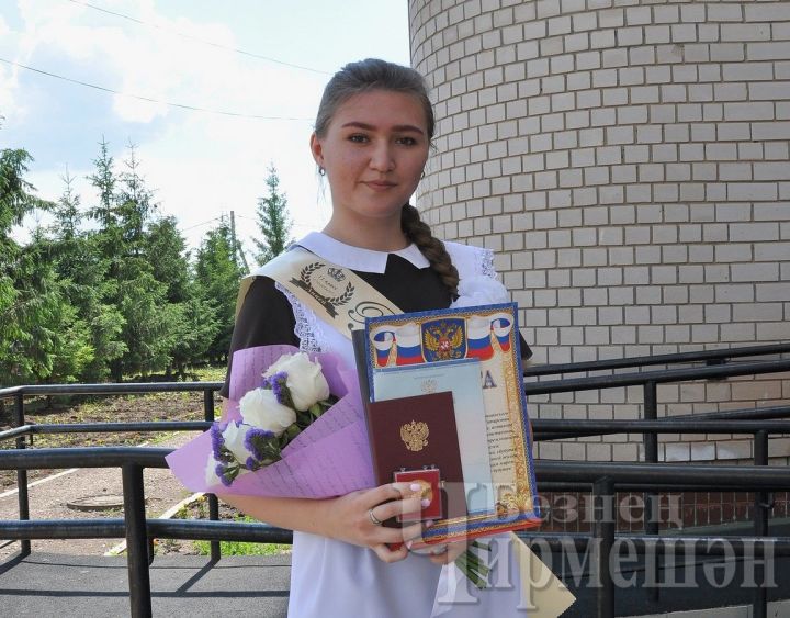 В Черемшанском районе 15 выпускников стали обладателями медалей