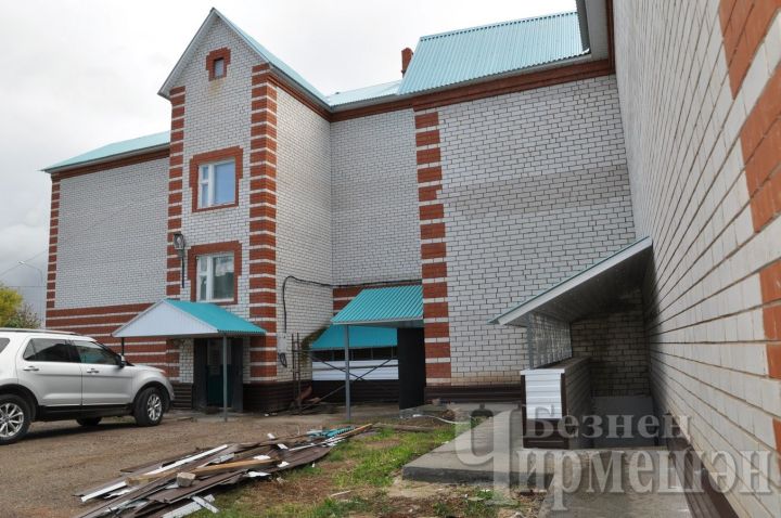 В Черемшане продолжается капитальный ремонт многоквартирных домов