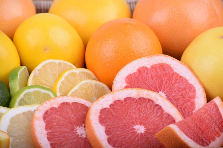 Врач заявила об опасности грейпфрута для больных коронавирусом