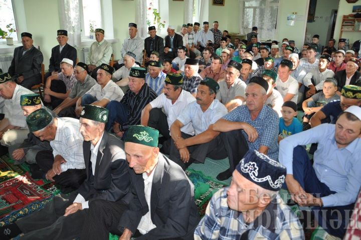 В мечетях Черемшанского района гает-намаз начнется в 6 часов утра