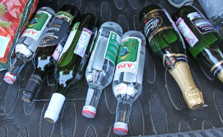 Быел Чирмешән районында 23,5 литр алкогольле эчемлек законсыз әйләнештән алынган
