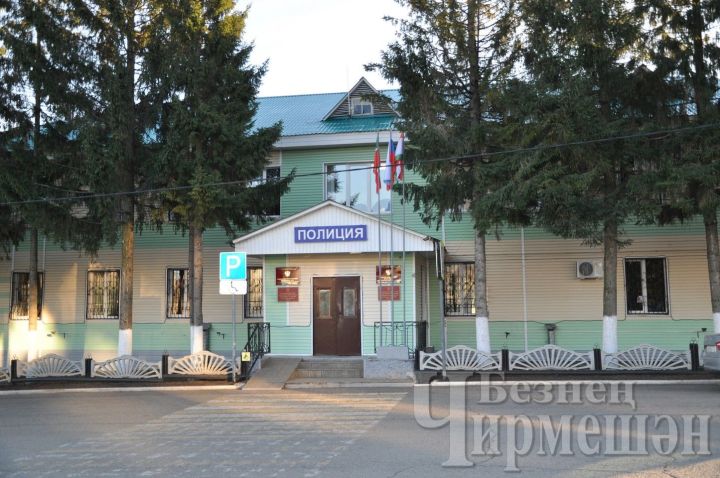 Водитель, доставивший в Черемшан товар, нанес магазину ущерб на 2 тысячи рублей