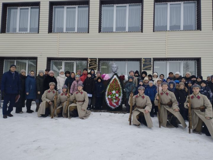 Кармышлылар герой якташларын онытмыйлар