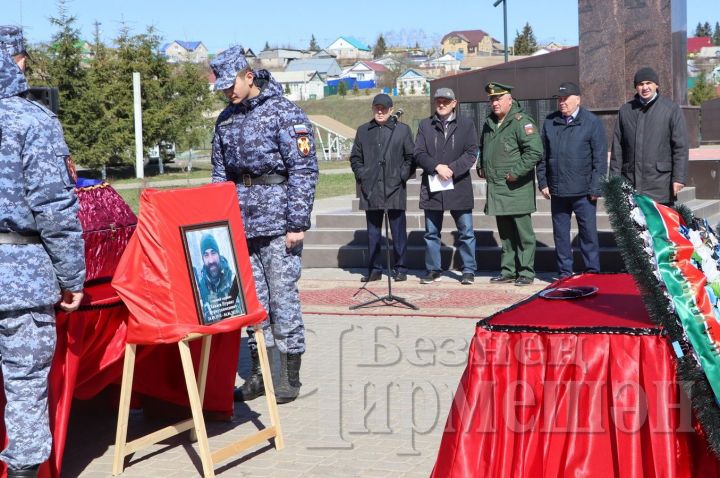 Черемшанцы проводили в последний путь нашего земляка Нуршата Хожаева
