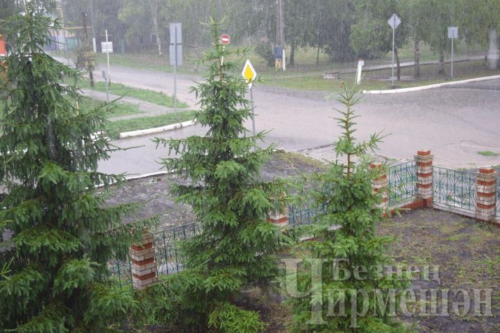 Татарстанга яшенле яңгырлар килә