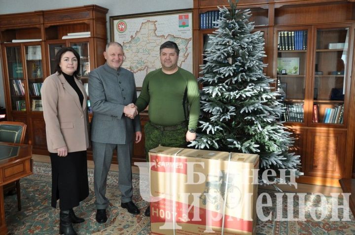 СВОда катнашучы якташыбызның әнисенә Чирмешәндә кресло-коляска бирделәр