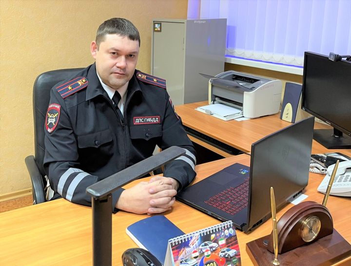 Чирмешән автоинспекторлары җитәкчесенә майор званиесе бирелде