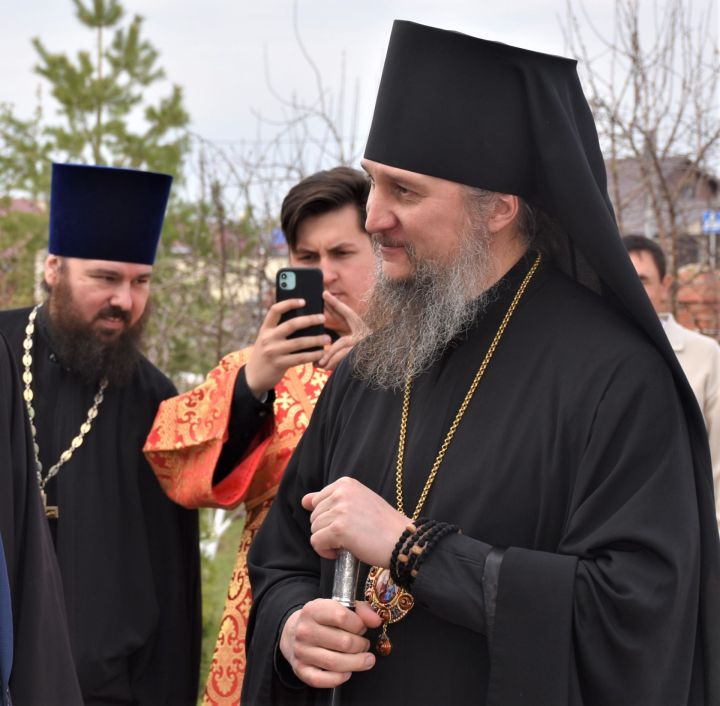 Епископ Пахомий Чирмешәндә илаһи литургия үткәрде