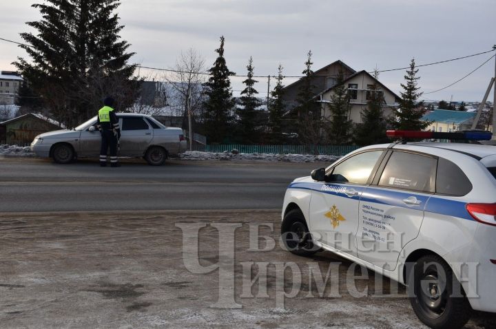 Чирмешәндә ике кеше руль артына исерек хәлдә утырган