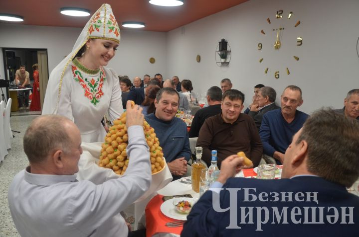 Передовикам сельского хозяйства Черемшанского района прислали подарки и из Казани