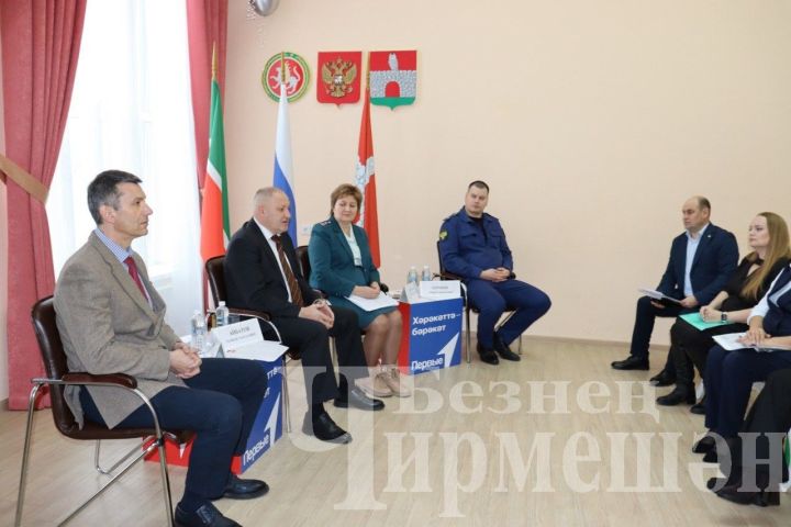 Глава Черемшанского района Рамиль Айбатов встретился с предпринимателями