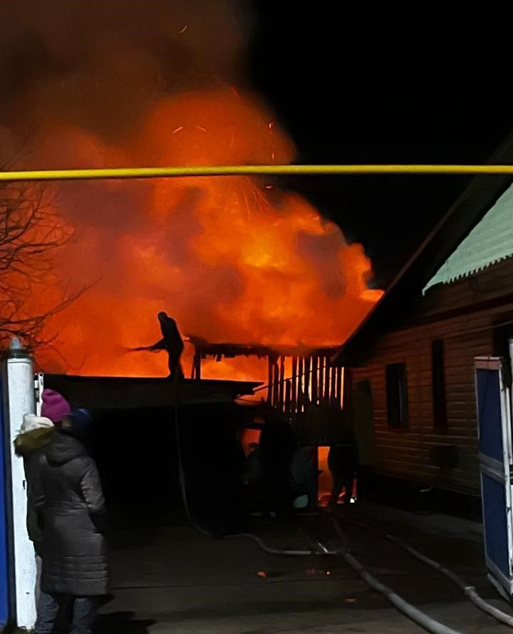 В Черемшане сгорели баня и сарай
