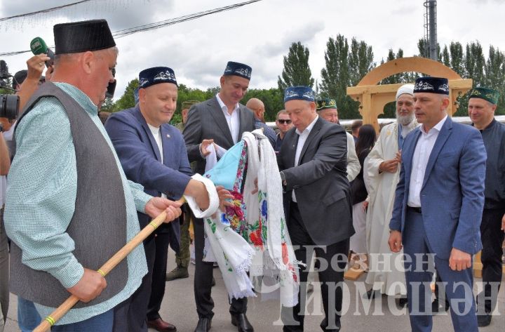 Чирмешән егете Самара Сабан туеннан зур тәкә алып кайтты