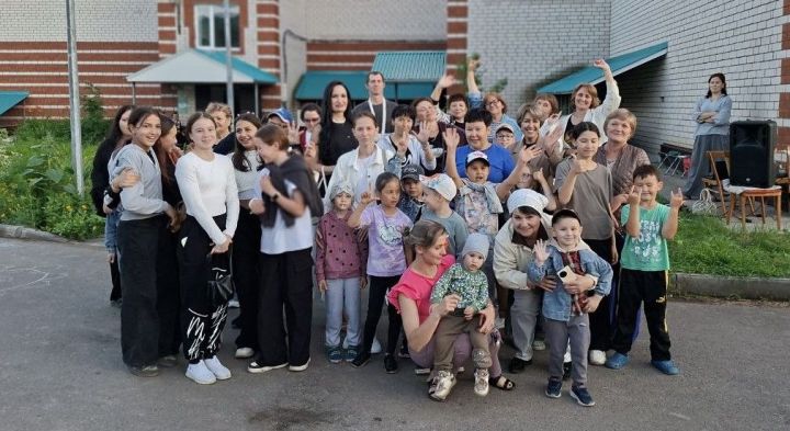 Чирмешәндә күршеләр бәйрәм итә