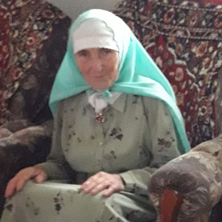 Иске Үтәмешнең элеккеге мәктәп директоры – хәзер дә мәгърифәт таратучы