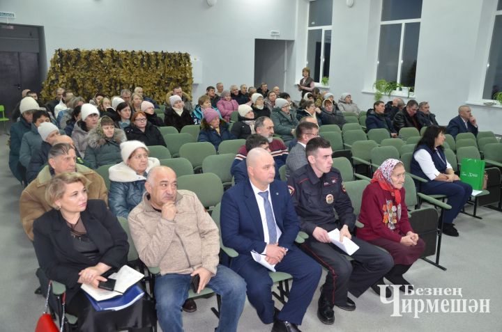 Күтәмәдәге авыл җыенына 95 яшьлек тыл ветераны Ольга Логинкина да килде