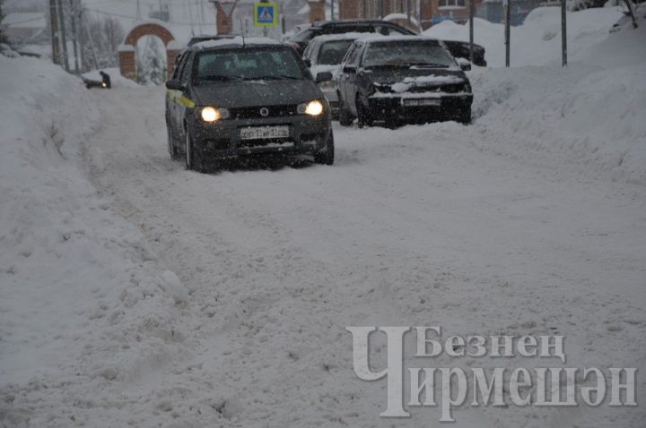 Кар яуган вакытта машина йөртүнең мөһимлеген искә төшерделәр