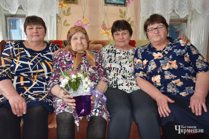 Иске Котыштан Анна әби: “Үлән ашап исән калдык”