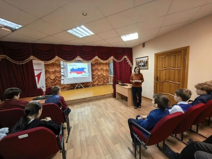 Крымская весна: в гости к черемшанским школьникам пришла история