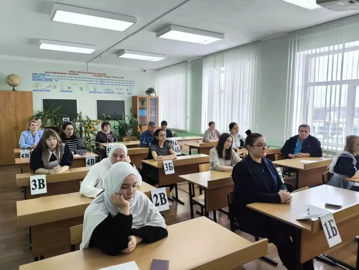 Чирмешән районында ата-аналар БДИ тапшырды