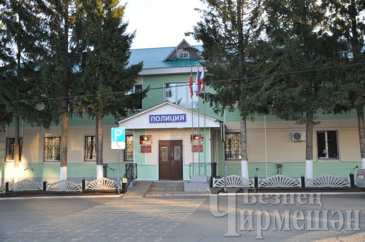 Чирмешәндә бер кибетнең сандык-туңдыргычын урлаганнар