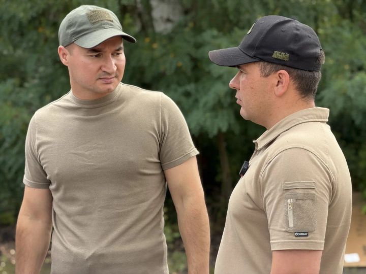 Татарстан направил девять фур помощи на Донбасс