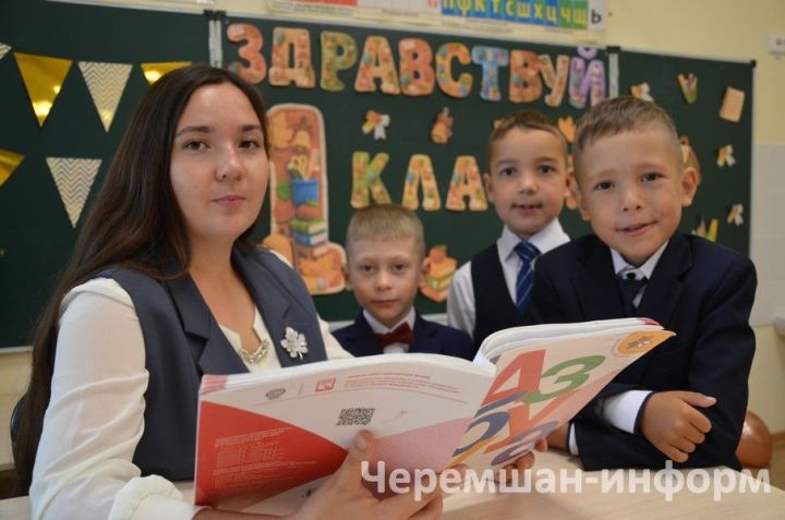 В Староильмовской школе в День знаний детей угощали в новой столовой