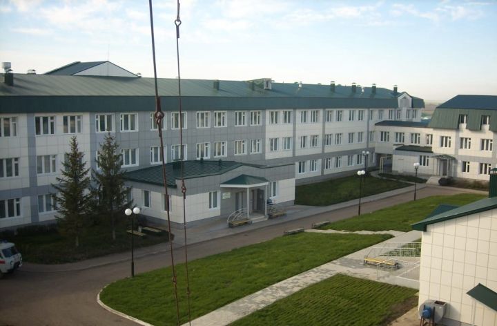 В черемшанскую больницу вернулись на работу молодые специалисты