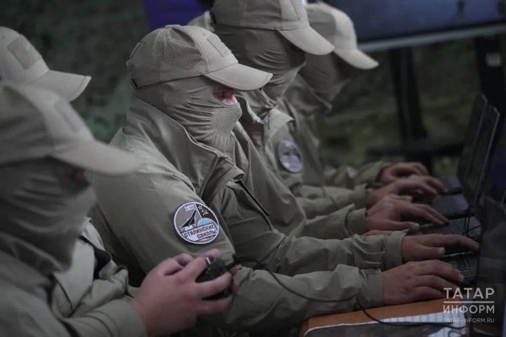 Охота с неба: как Татарстан готовит операторов ударных «Гераней» для элитных «Сталинских соколов»