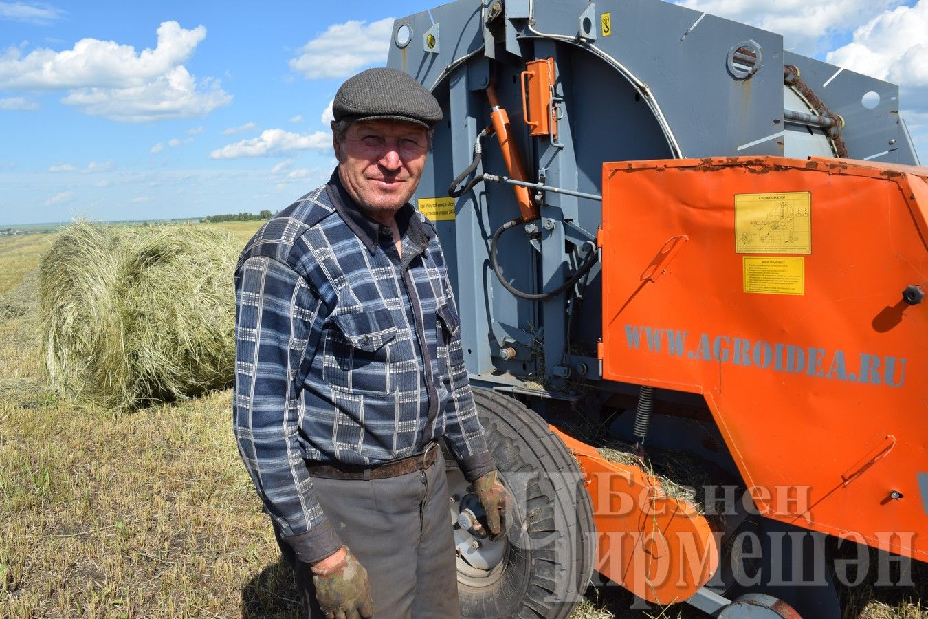 В Аккиреево ведется закладка сенажа и заготовка сена