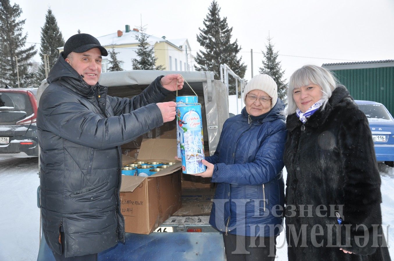 Рәис Сөләйманов Чирмешәннең өлкәннәрен дә, балаларын да сөендерде