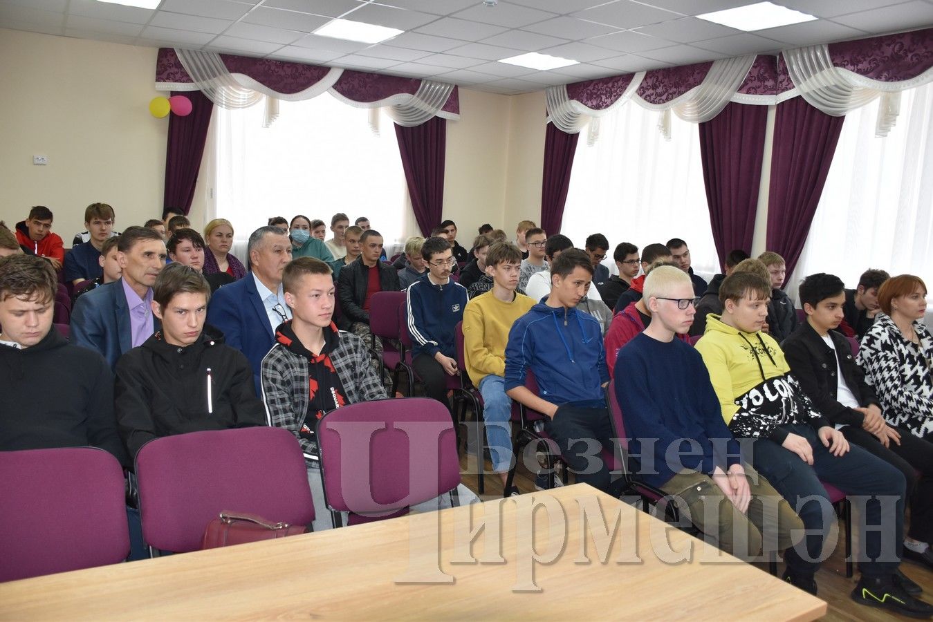 Студентам Черемшанского аграрного техникума рассказали об армейской жизни