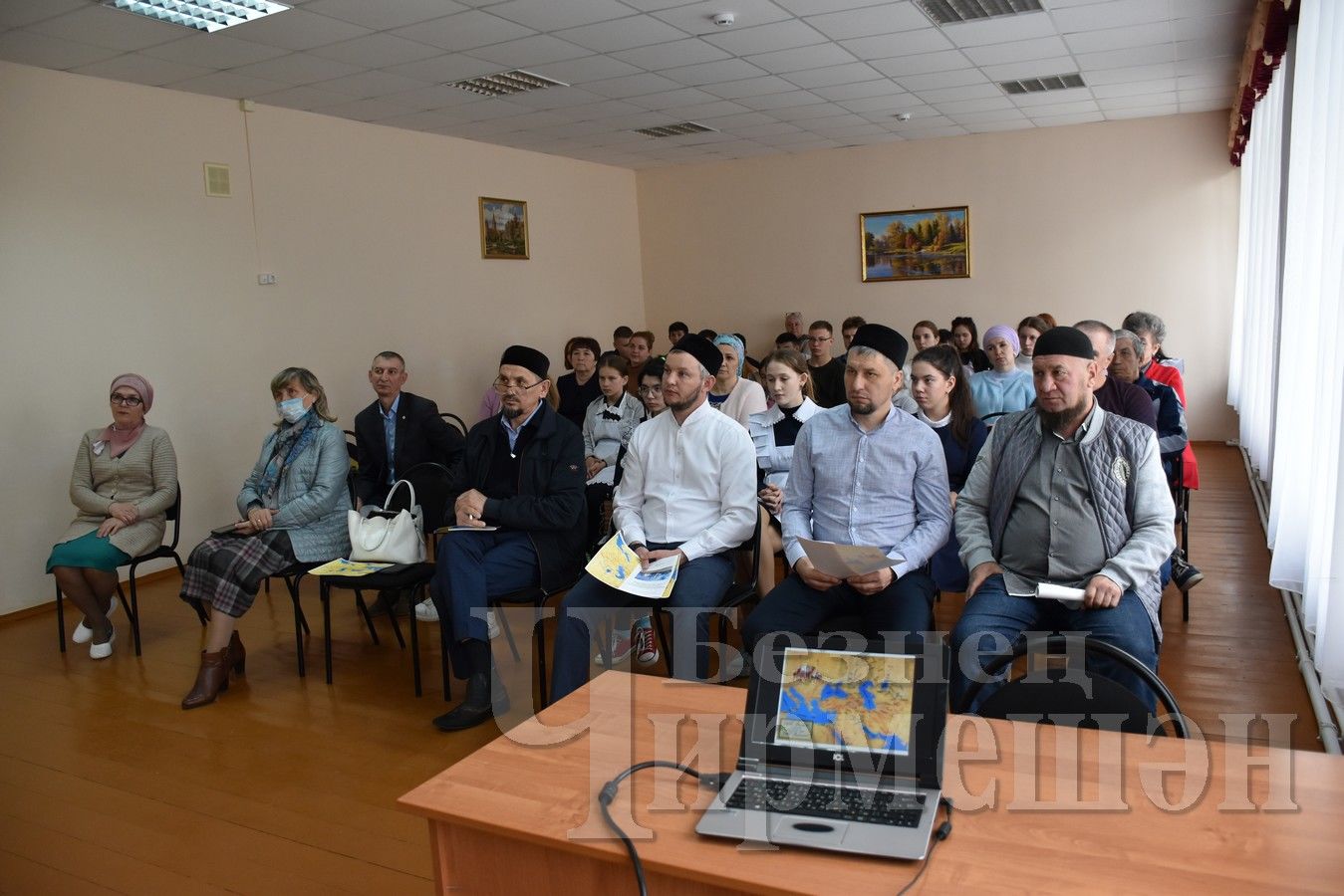 В селе Беркет Ключ провели "круглый стол" об истории принятия ислама Волжской Булгарией