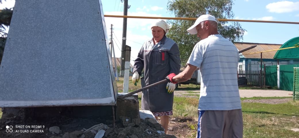 В деревне Старое Сережкино устанавливается новый памятник