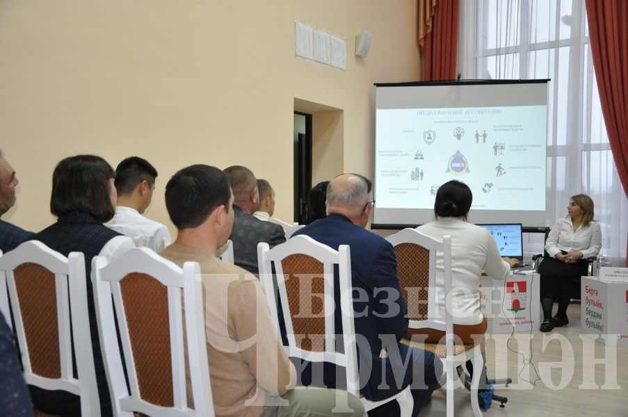 Глава Черемшанского района Рамиль Айбатов встретился с предпринимателями