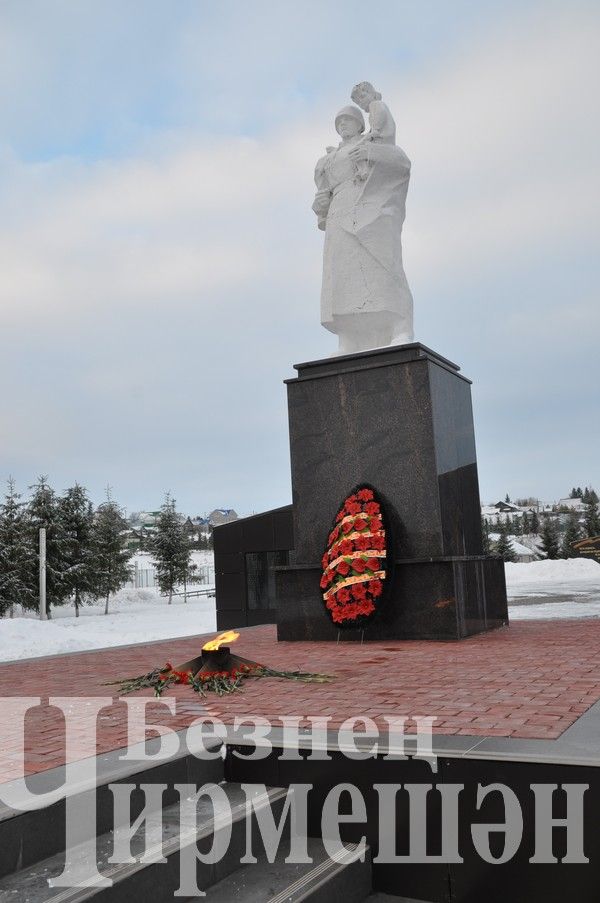 Чирмешәндә Билгесез солдат көне уңаеннан митинг узды