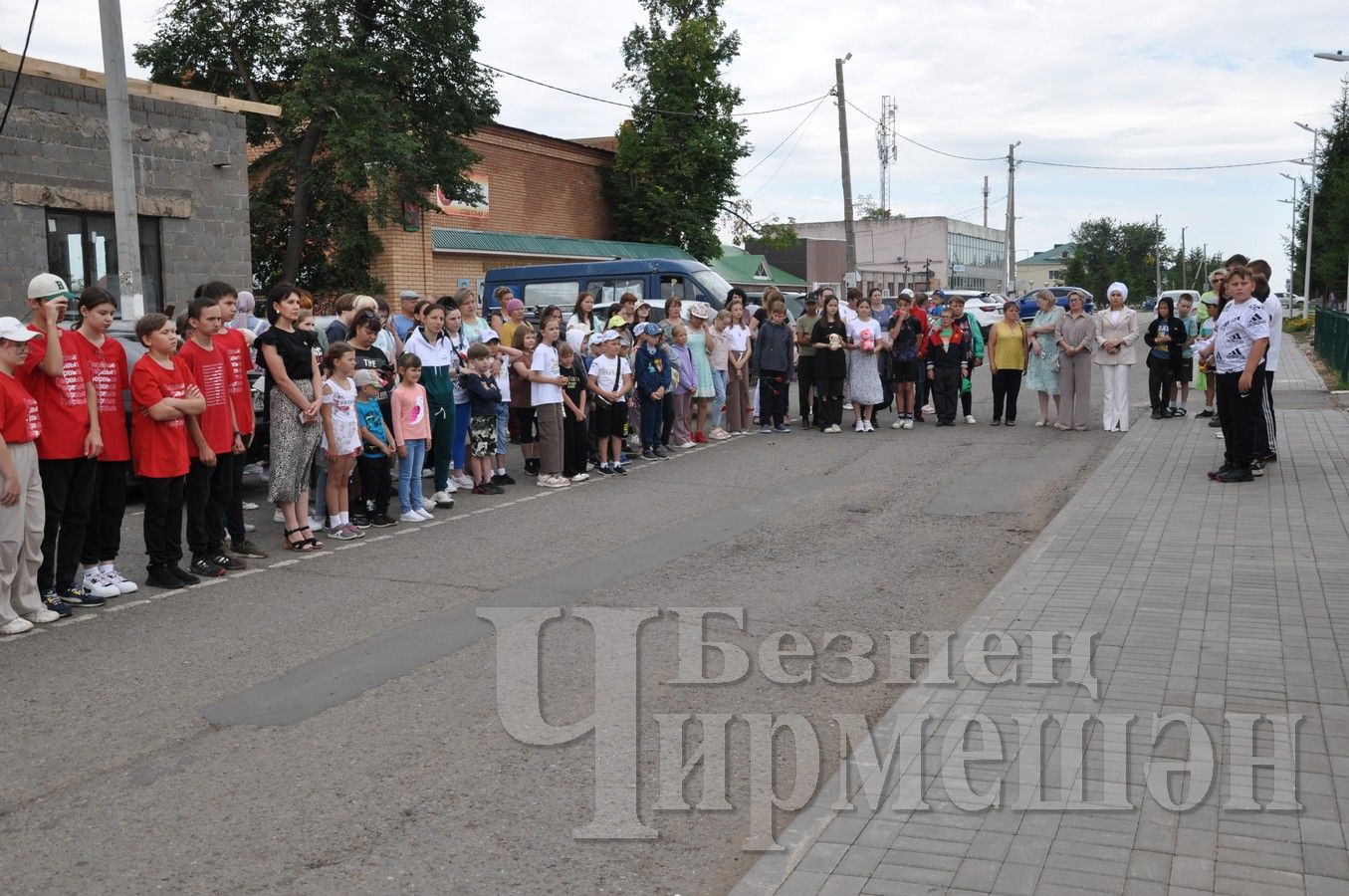 Чирмешәндә Донбасстагы сугышта һәлак булган балаларны искә алдылар