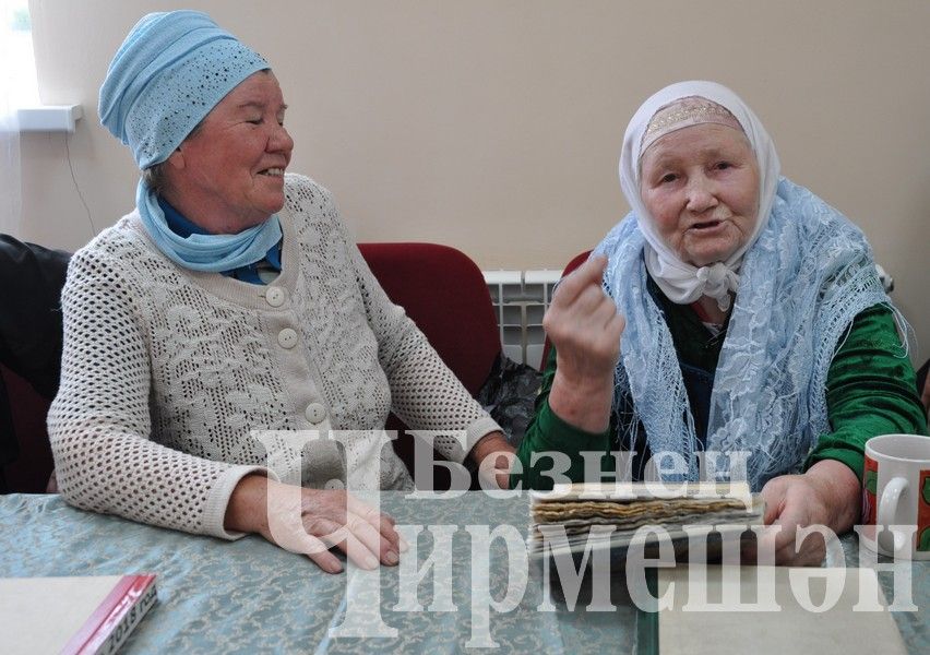 “Безнең Чирмешән” журналистлары Бәркәтәдәге газета укучылары белән очрашты